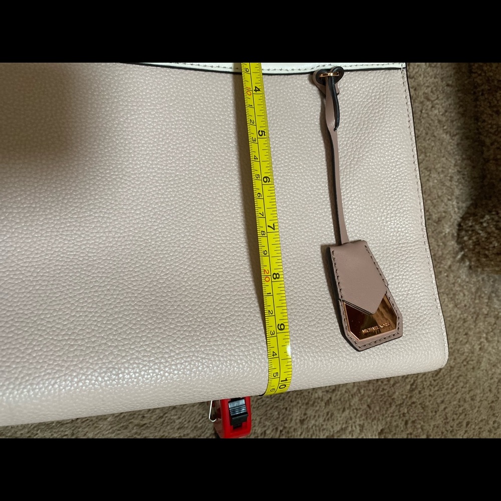 Michael Kors Medium Bag Blush/Rose Gold EUC - Picture 7 of 9